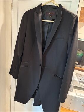 Black Satin-Trim Single-Button Blazer by Bananamoon